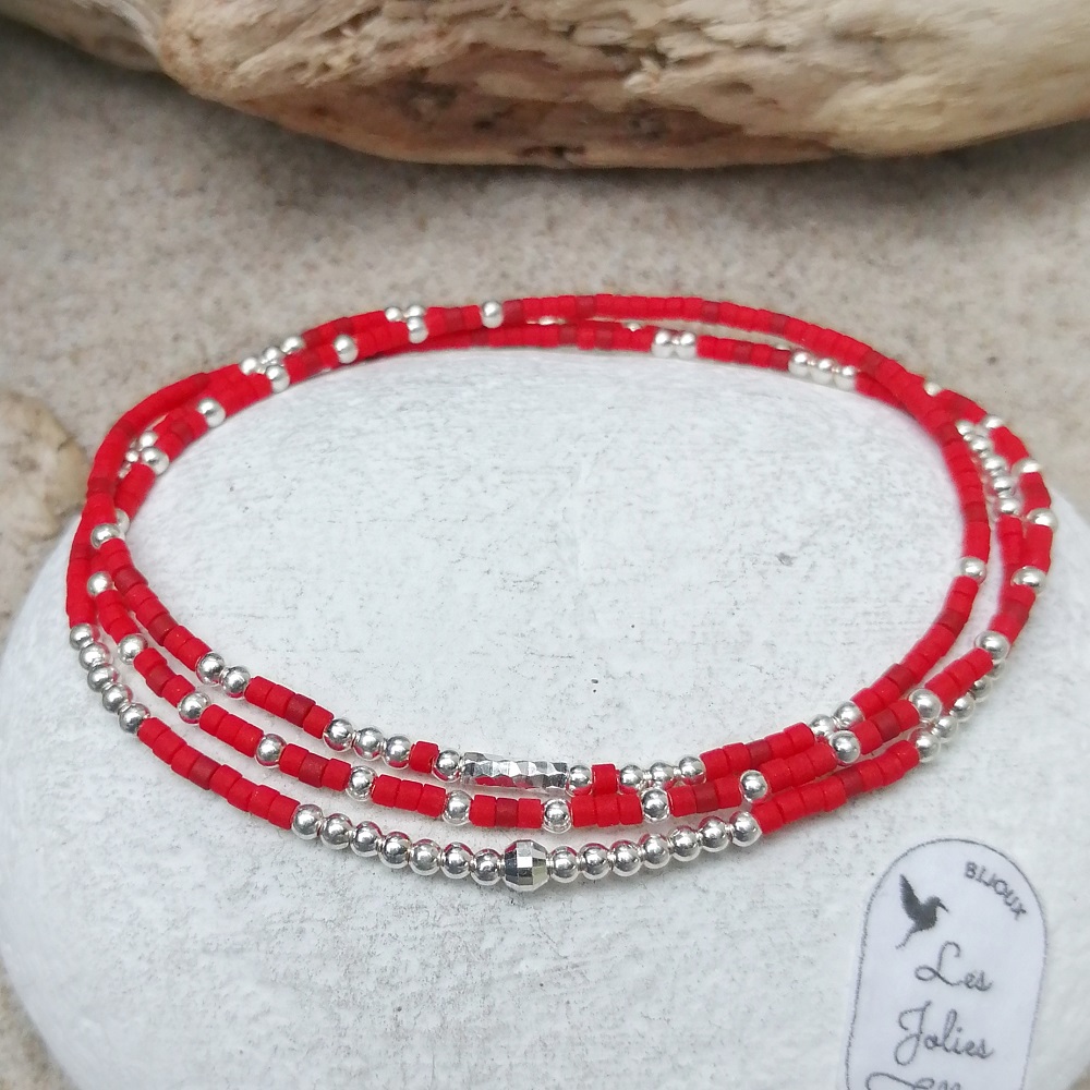 bracelet argent 925 adorable discrète et pétillante rouge élastique