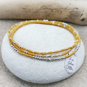bracelet triple jaune ocre adorable discrète pétillante fil élastique résistant